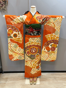 オレンジ　扇