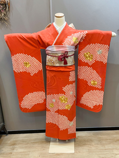 朱赤　駒刺繍　絞り