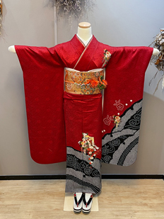 赤　雪輪花車文