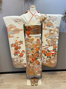 白 椿 古典 四季草花